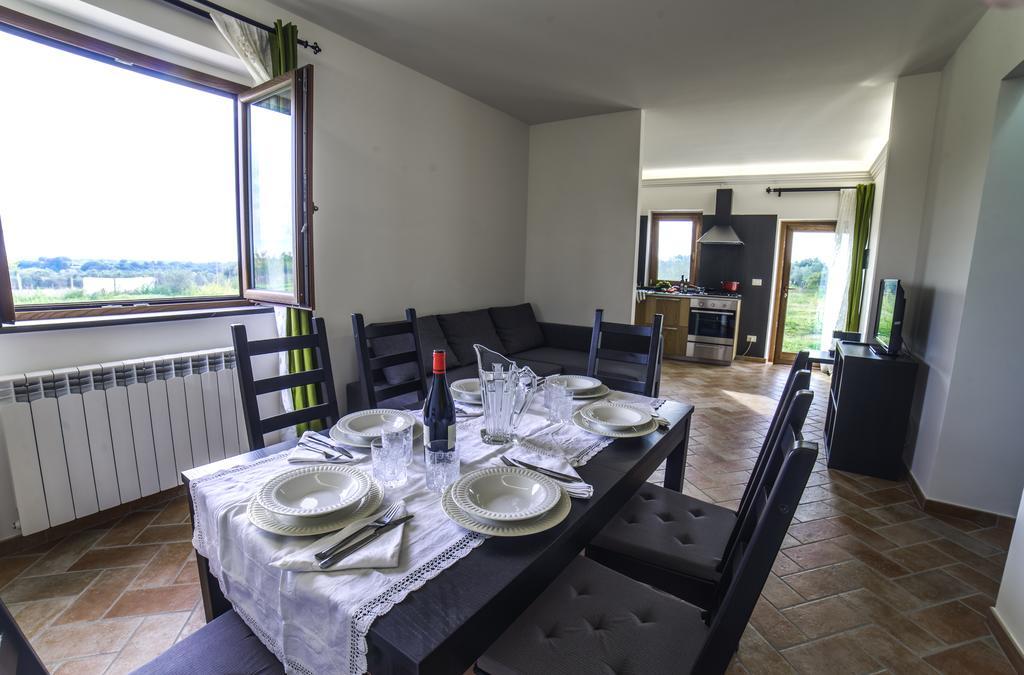 Agriturismo Sensi Tuscania Eksteriør billede